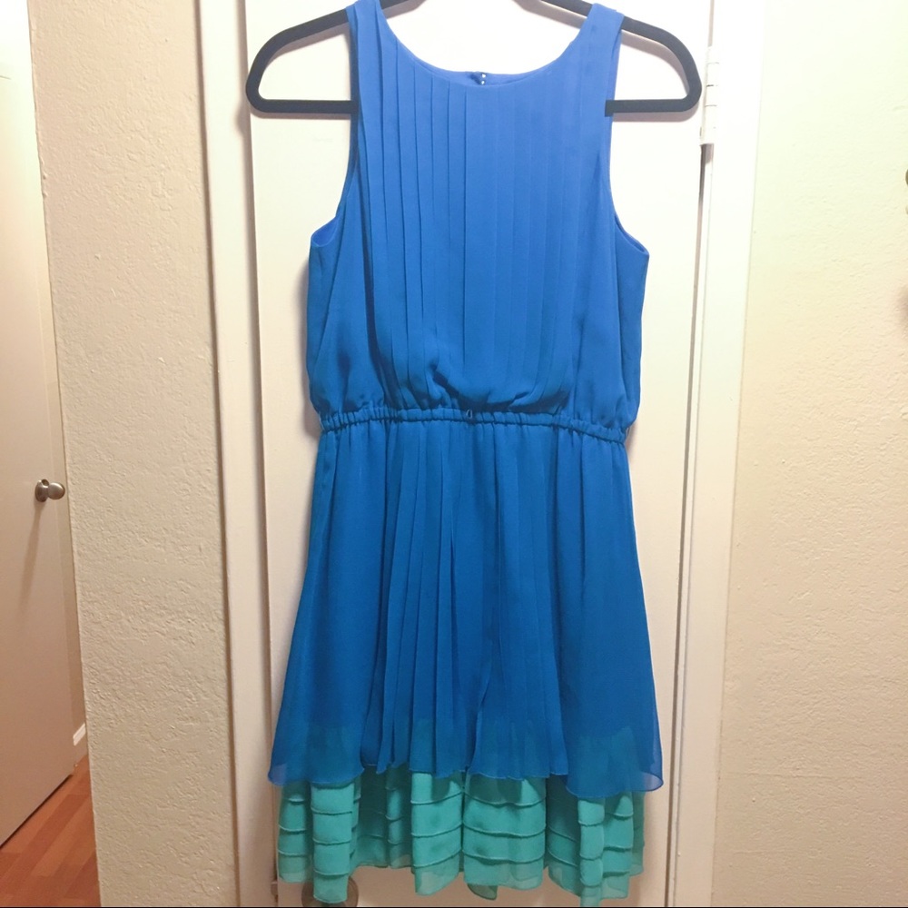 Jessica Simpson pleated chiffon dress